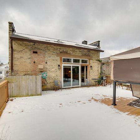 Charming Saugatuck Condo With Private Deck And Grill! Exterior photo