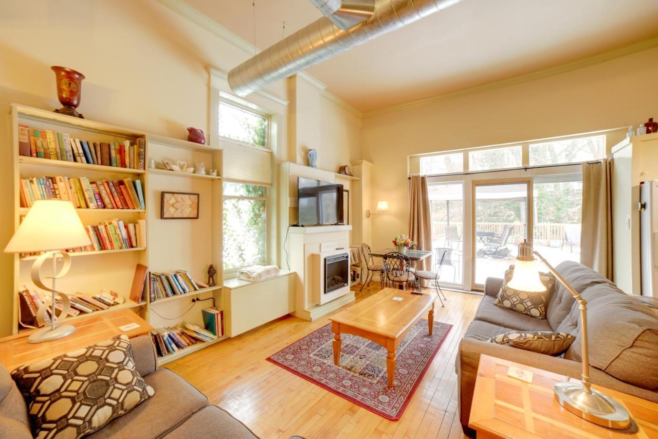 Charming Saugatuck Condo With Private Deck And Grill! Exterior photo